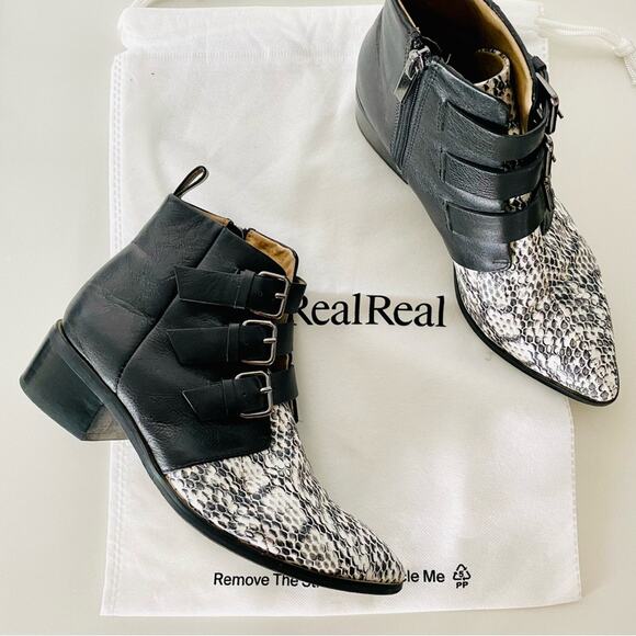 RAYE REVOLVE Black White Two Tone Snakeskin Toe Buckle Ankle Boots Booties 38 - Picture 4 of 15